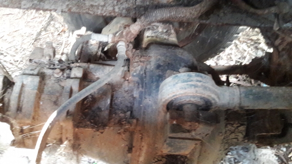 ขายช่วงล่างหัวลาก 2 เพลา MITSUBISHI FUSO FV  ชนเครื่อง 8DC9