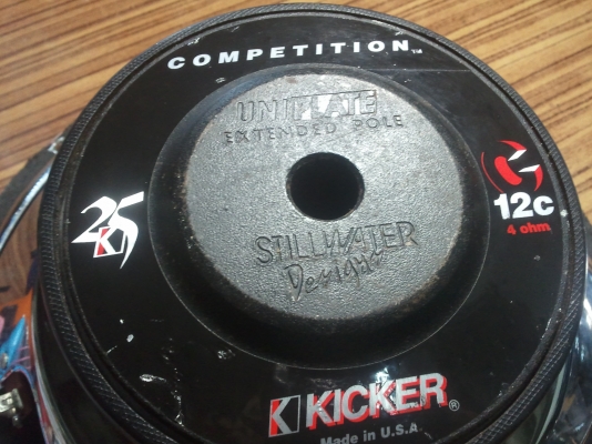 kicker 12 นิ้ว วอยซ์ เดียว 4 โอม 1 คู่ kicker 12 นิ้ว วอยซ์ เดียว 4 โอม 1 คู่