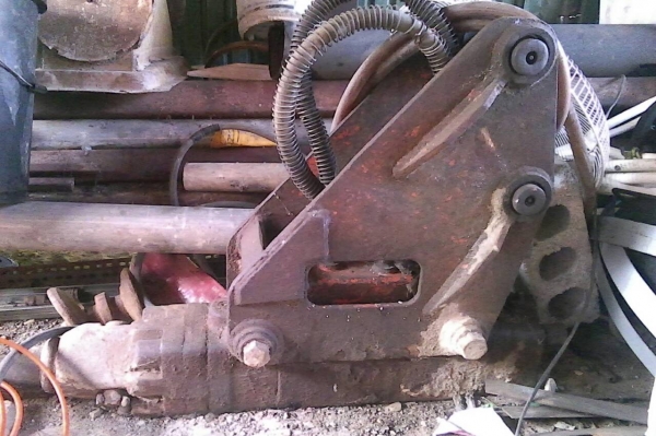 ขายรถแบคโฮ KUBOTA KH35 บุ้งกี๋พร้อมหัวกระแทก ราคา 450000