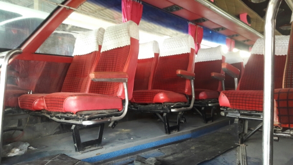 ขายรถบัสแอร์ เบนซ์ 12 เมตร BENZ เลขแชสซี 352 เครื่อง 220 แรง ภายในเบาะสวย ตัวถังสวยทะเบียนพร้อมโอน รถมือเดียวใช้น้อยไม่เคยนำเที่ยว  รถพร้อมใช้งาน