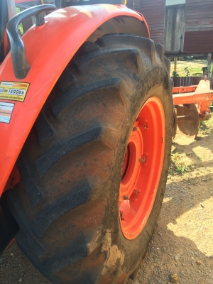 ขายคูโบต้าM7040 พร้อมดันหน้า+ผาน6 ตราช้าง รถปี2013 สภาพเดิมๆคับ