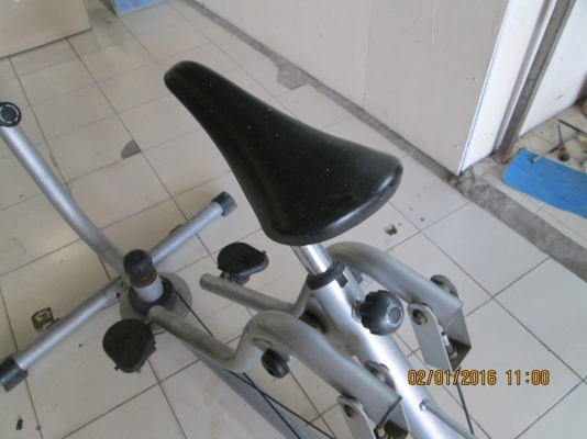 ออกกำลังกาย  ครับ  ราคาพิเศษ  ปีใหม่  ขายถูก 1800บาทครับ