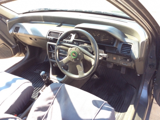 ขายรถพร้อมใช้ครับ ฮอนด้า ซีวิคท้ายแดง ปี90 เครื่องใหม่บล๊อกเดิม 1.5 เกียร์ธรรมดา เพาเวอร์ กระจกไฟฟ้า ภายในสวยมากๆสะอาดเอี่ยม แอร์หนาวๆวิทยุCDไพโอเนียร์ ไฟฟ้าใช้ได้หมด ไมล์ใช้ได้หมด ตัวถังเดิมๆสวยสีเงาสวยรถทรงดีไม่ช้ำ แม็ก14"ยาวใหม่ รถขับดีมากเครื่องแ