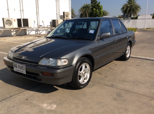 ขายรถพร้อมใช้ครับ ฮอนด้า ซีวิคท้ายแดง ปี90 เครื่องใหม่บล๊อกเดิม 1.5 เกียร์ธรรมดา เพาเวอร์ กระจกไฟฟ้า ภายในสวยมากๆสะอาดเอี่ยม แอร์หนาวๆวิทยุCDไพโอเนียร์ ไฟฟ้าใช้ได้หมด ไมล์ใช้ได้หมด ตัวถังเดิมๆสวยสีเงาสวยรถทรงดีไม่ช้ำ แม็ก14"ยาวใหม่ รถขับดีมากเครื่องแ