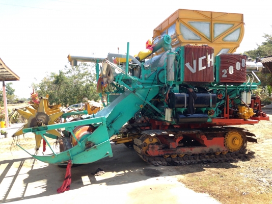 ขายรถเกี่ยวอุ้ม วิเชียร การช่าง