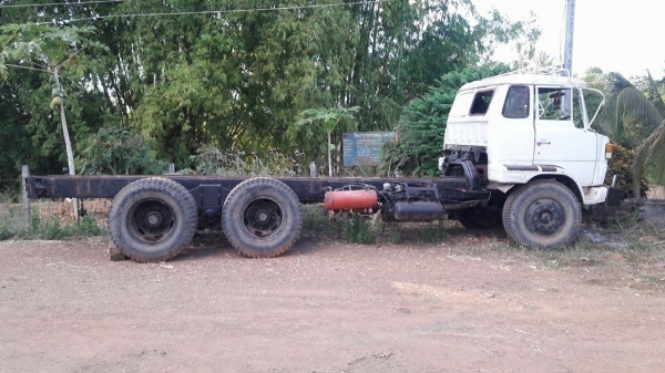 ขายสิบล้อ 2 เพลา KT 725 - เครื่องฮีH700 - เบรคทิฟฟี่ - สโลส์กลาง - ยางแท้ใหม่สิบเส้น ราคา 390,000 โทร 089-676-3860ขายสิบล้อ 2 เพลา KT 725 - เครื่องฮีH700 - เบรคทิฟฟี่ - สโลส์กลาง - ยางแท้ใหม่สิบเส้น ราคา 390,000 โทร 089-676-3860