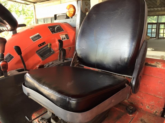 Kubota ปี53 วิ่ง 7,600 ชม M7040 70แรง 2 เพลา มีอุปกรณ์ดันหน้า ยางหน้าใหม่ รถอยู่พิจิตร 380,000 0866642442