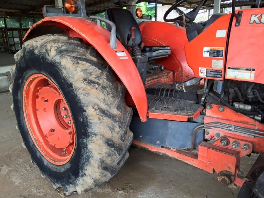 Kubota ปี53 วิ่ง 7,600 ชม M7040 70แรง 2 เพลา มีอุปกรณ์ดันหน้า ยางหน้าใหม่ รถอยู่พิจิตร 380,000 0866642442