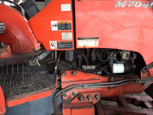 Kubota ปี53 วิ่ง 7,600 ชม M7040 70แรง 2 เพลา มีอุปกรณ์ดันหน้า ยางหน้าใหม่ รถอยู่พิจิตร 380,000 0866642442