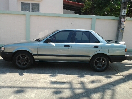 ขายรถยนต์ ปี94 นิสสัน เซนทร้า รุ่นB13 เครื่อง1500cc.(ติดแก๊ส) เกียร์ออโต้ พวงมาลัยเพาเวอร์ แอร์เย็น วิทยุCD ล้อแม็ก เครื่องดี ช่วงล่างดี วิ่งทางไกลได้สบาย ขายถูกๆครับ