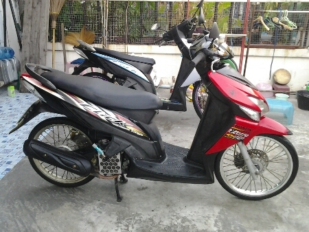 ขายมอไซค์ ปี50 ฮอนด้า คลิ๊ก เครื่องดี สภาพยังโอเค ภาษีไม่ขาด เล่มทะเบียนครบ สนใจแวะมาดูก่อนได้ ขายถูกๆ