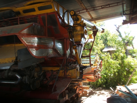 ขายรถเกี่ยวข้าว KM47 อุ้ม 2.5 ตัน เครื่องยนต์ มิตซู 6D17 ปั้้มไดกิ๊นส์เบอร์ 22 ตัวเดิน 200 ขายรถเกี่ยวข้าว KM47 อุ้ม 2.5 ตัน เครื่องยนต์ มิตซู 6D17 ปั้้มไดกิ๊นส์เบอร์ 22 ตัวเดิน 200