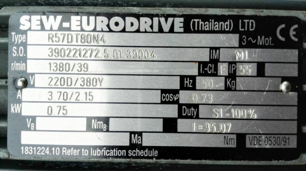 ** เหลือ 2 ตัว ** มอเตอร์เกียร์ SEW Eurodrive 1 HP. 380V. ทด 1:35 ความเร็วรอบ 39 RPM. สภาพใหม่ 95\% บางตัวยังไม่ได้ใช้งาน!!