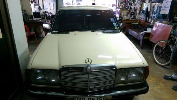 ขายรถสะสม Benz 300D auto ขายรถสะสม Benz 300D auto