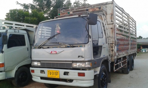 ขาย 10 ล้อ  FL3H   195 แรง ยาว 6.20 ม.