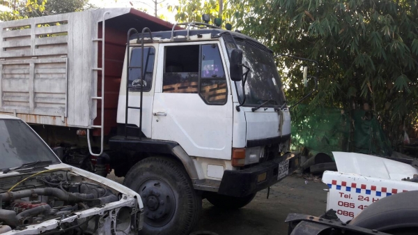 ขายสิบล้อMITSUBISHI FN527M-TF3764