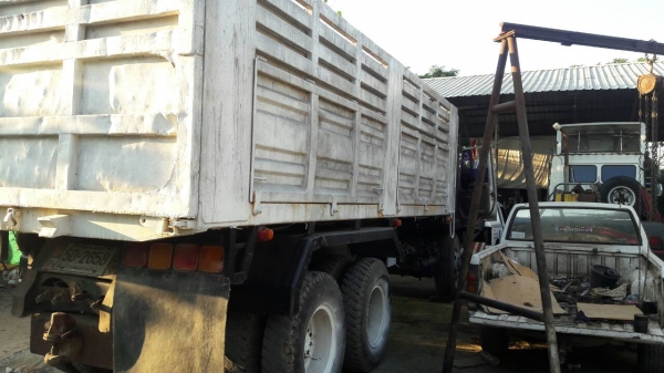 ขายสิบล้อMITSUBISHI FN527M-TF3764