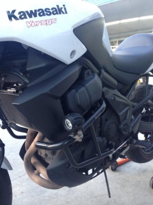 ขาย / เทริน /แลก Kawasaki Versys สีขาว ปี 2013 พร้อมของแต่ง