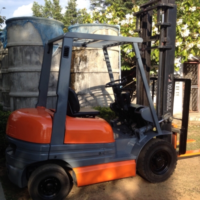 รถฟอร์คลิฟต์ TOYOTA