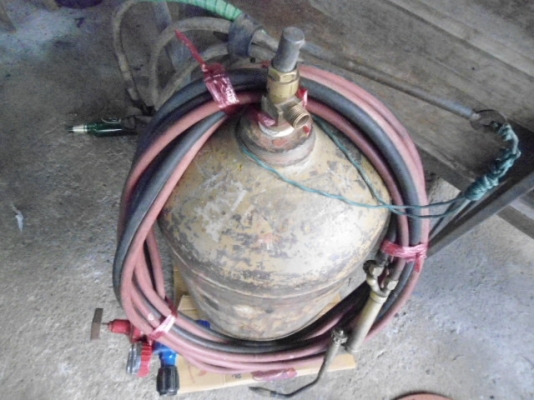 ขายถังเชื่อมแก๊ส  AC  พร้อม สายเชื่อม เกร์วัด หัวเชื่อม