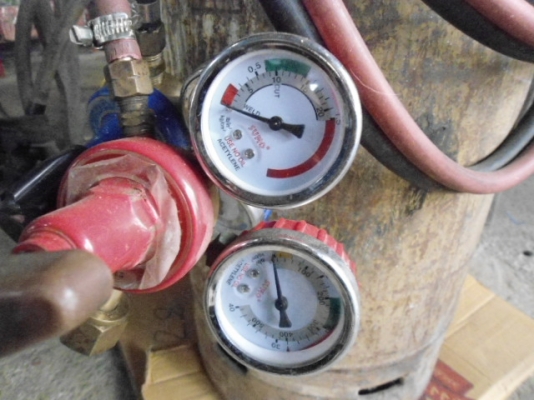 ขายถังเชื่อมแก๊ส  AC  พร้อม สายเชื่อม เกร์วัด หัวเชื่อม