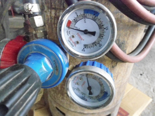 ขายถังเชื่อมแก๊ส  AC  พร้อม สายเชื่อม เกร์วัด หัวเชื่อม