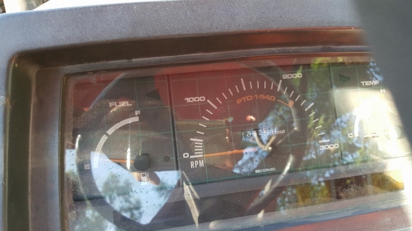 ขายรถไถ KUBOTA M5000 ทำงานพันกว่าชม. เกียร์ดี ระบบใช้งานปกติ เอกสารเล่มทะเบียน พร้อมใช้งาน