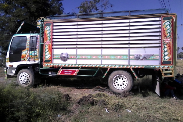 ขาย6ล้อเด๊กก้าFRRประกอบเครื่อง6HE195ดั้มข้าวเปลือกกระบะปิเนียมยาว5เมตรสภาพพร้อมใช้