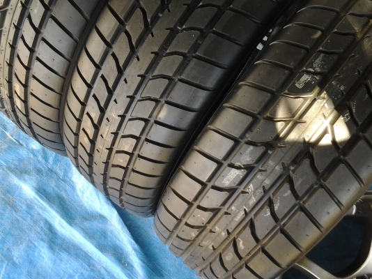 ยางใหม่ BF 225 60 15 ยางใหม่ BF 225 60 15