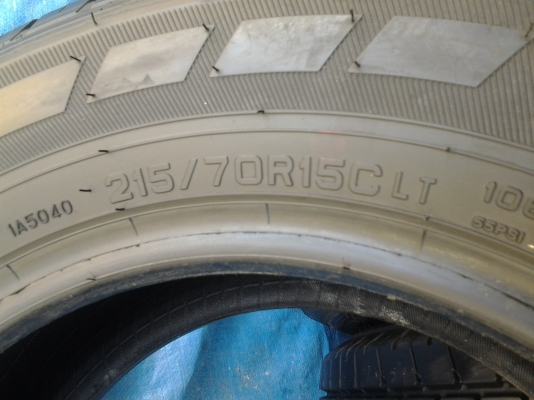 ยางดันลอป 215 70 15 ปลายปี14 ยางดันลอป 215 70 15 ปลายปี14