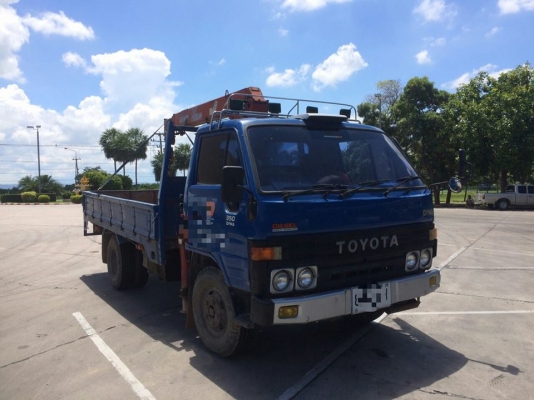 ขาย6ล้อเครน โตโยต้าไดน่า110 เครนunic 3ตัน3ปอก แชชซีสวยเครื่องดี สภาพพร้อมวิ่งงาน