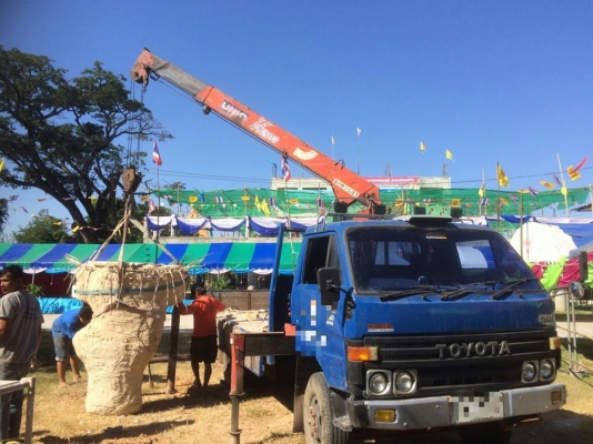 ขาย6ล้อเครน โตโยต้าไดน่า110 เครนunic 3ตัน3ปอก แชชซีสวยเครื่องดี สภาพพร้อมวิ่งงาน