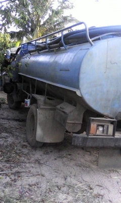 ขาย6ล้อถังน้ำอีซูซุks110 ถัง5พันลิตร สภาพพร้อมวิ่งงาน ปั๊มดูด เอกสารเล่มทะเบียนพร้อมโอน