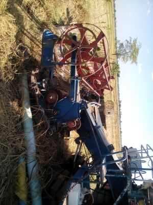 รถเกี่ยวข้าวกระสอบ