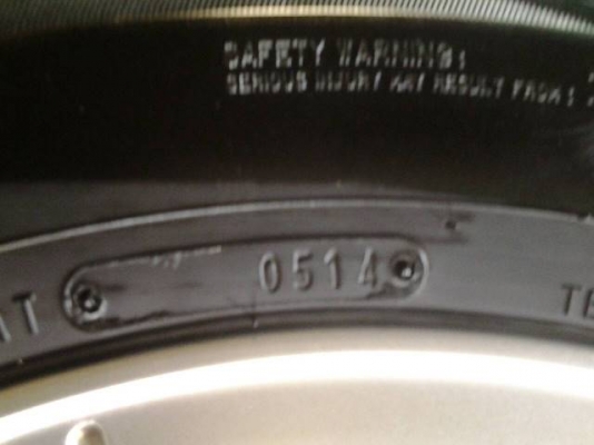 แม็ก16พร้อมยาง245 70 16 ปี14 ล้อเก่าเทิร์นได้