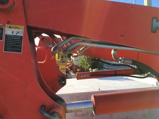 บุ้งกี๋ตักหน้าติดรถไถ คูโบต้า m8540. M9540