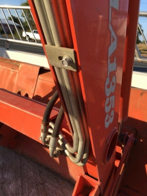 บุ้งกี๋ตักหน้าติดรถไถ คูโบต้า m8540. M9540