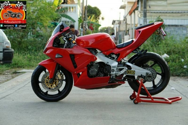 วุมิ นนบุรี ขาย CBR400cc. ทะเบียนพร้อมโอนแฟริ่งแต่งสีสวยๆคับ วุมิ นนบุรี ขาย CBR400cc. ทะเบียนพร้อมโอนแฟริ่งแต่งสีสวยๆคับ