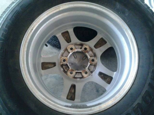 ล้อแม็ก วีครอส พร้อมยางใหม่ๆเหมือนป้ายแดง ล้อเก่าเทิร์นได้