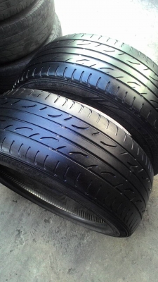 225/45R18 DUNLOP SP SPORT LM704 ปี2013 มี 2 เส้น tel.081-427-3941 ไอดีไลน์ autobot107