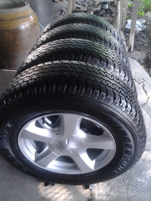 ล้อแม็ก วีครอส พร้อมยางใหม่ๆเหมือนป้ายแดง ล้อเก่าเทิร์นได้ ชุด2