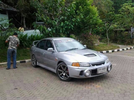 แม็กขอบ17 4รู100 พร้อมยางใหม่ ล้อเก่าเทิร์นได้ แม็กขอบ17 4รู100 พร้อมยางใหม่ ล้อเก่าเทิร์นได้