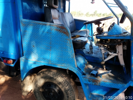 อีแต๋น 6 ล้อดั้ม เครื่องอีซูสุ 4BB1  100 แรง พวงมาลัยเพาเวอร์ ดั้ม 6 ตัน ยกหัวได้ ยางดี กระบะดั้มเหล็กสวย  บรรทุกข้าวได้ 7-8 ตัน