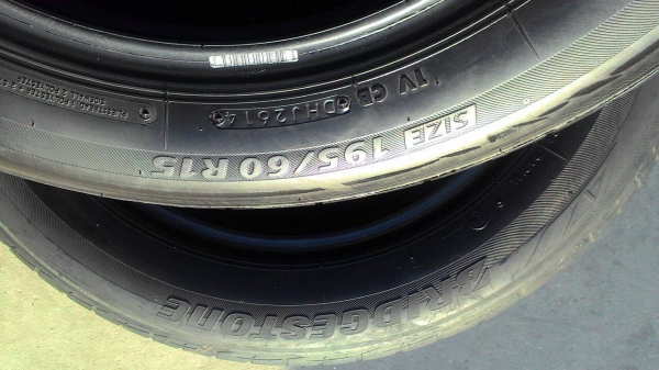 195/60R15  BRIDGESTONE ECOPIA EP200 ปี2014 ชุด 4 เส้น สวยๆ tel.081-427-3941 ไอดีไลน์ autobot107