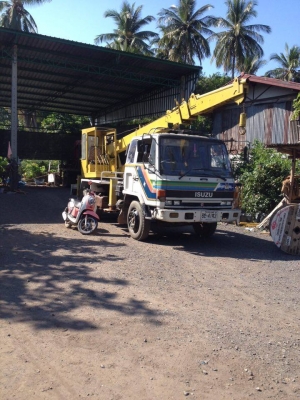 ขาย แท่นเครน AICHI 5 ตัน ขาย แท่นเครน AICHI 5 ตัน