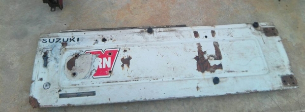 ต้องการขาย ฝาท้าย suzuki caribian