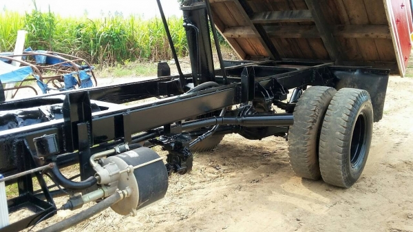 ขาย รถอีแต๋น หกล้อดั้ม เครื่องสี่สูบ สวยๆ