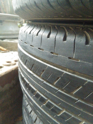 ยางbridestone215 65r16