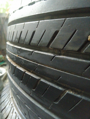 ยางbridestone215 65r16