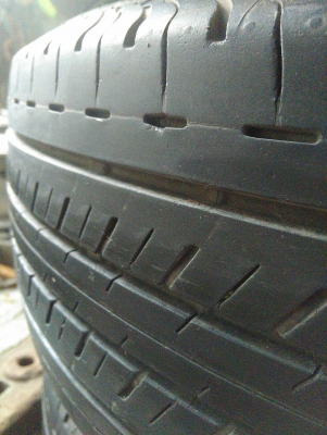 ยางbridestone215 65r16